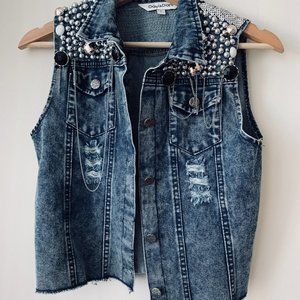 Cropped Jean Jacket Embroidered with Pearls and Be